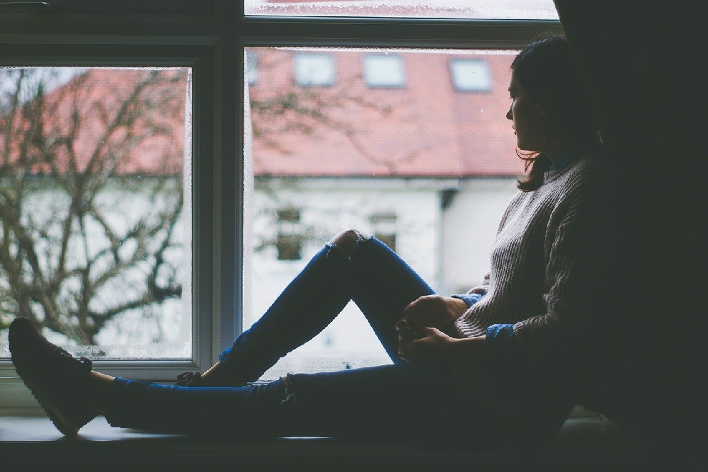 Depresja – jakie objawy daje ta choroba i jak ją skutecznie wyleczyć?